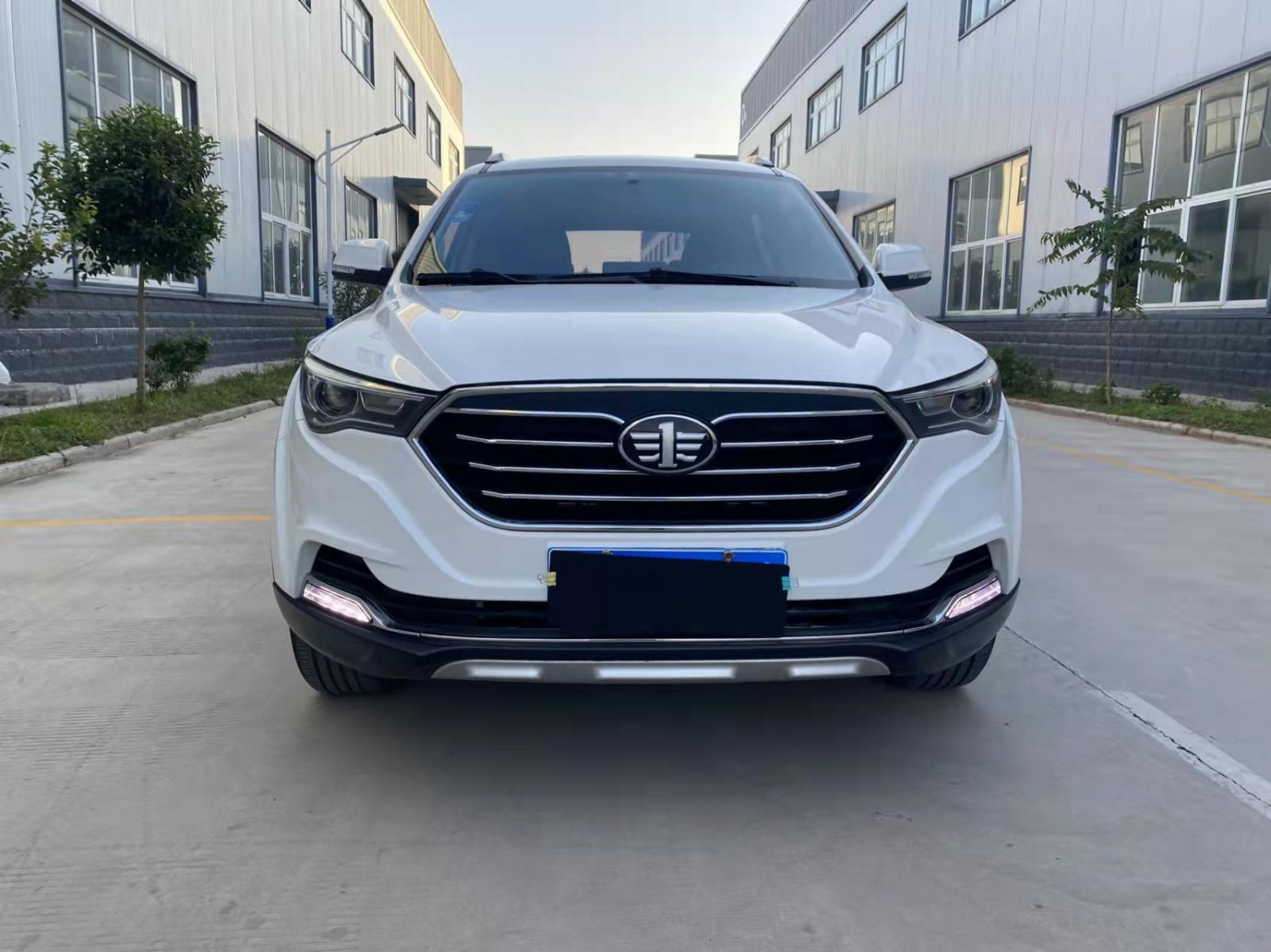 6排量自动高配奔腾x40 私家一手车 实表4万多公里 一键启动 天窗 .