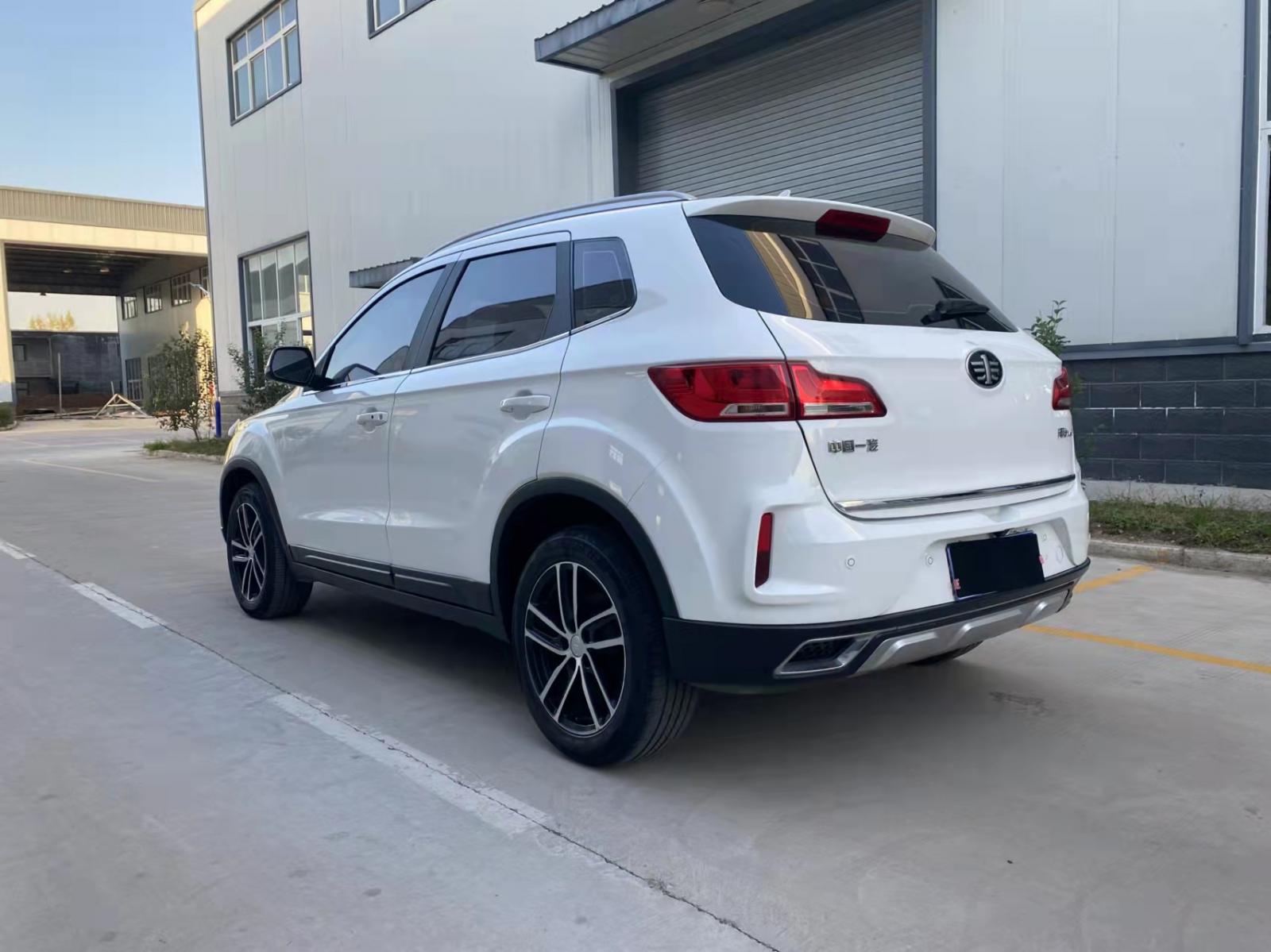 6排量自动高配奔腾x40 私家一手车 实表4万多公里 一键启动 天窗 .